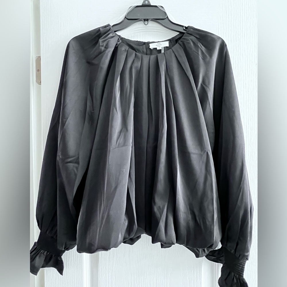 Entro Brand, black, puffy sleeves, - Picture 1 of 6